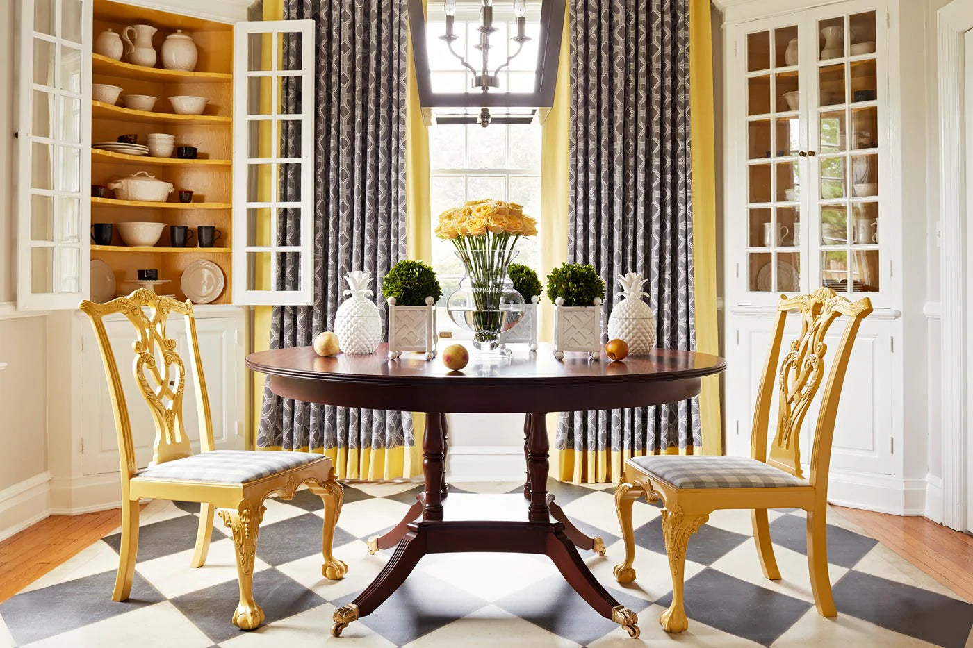 Virginia Round Dining Table