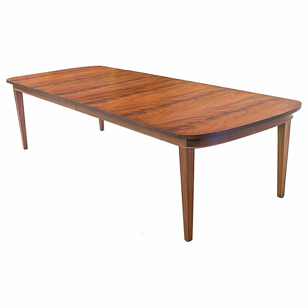 Philadelphia Dining Table